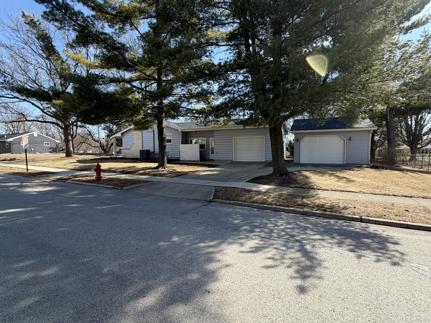 301 Oakdale Avenue, Normal, IL 61761