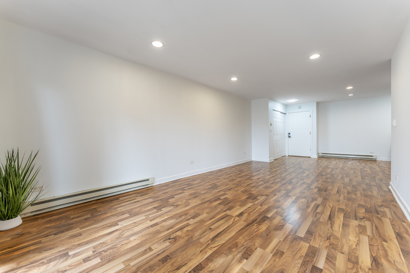 802 E OLD WILLOW Road #114, Prospect Heights, IL 60070