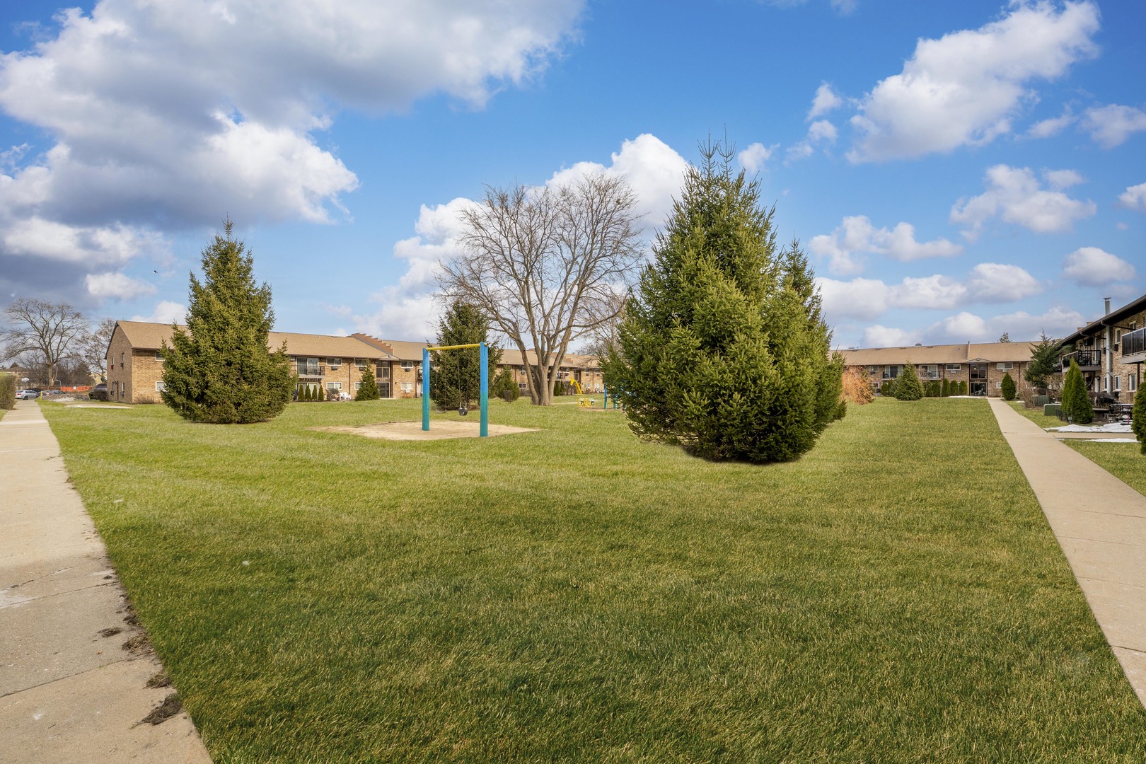 802 E OLD WILLOW Road #114, Prospect Heights, IL 60070