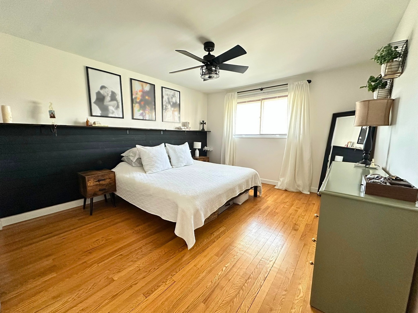 17W484 Earl Court, Darien, IL 60561