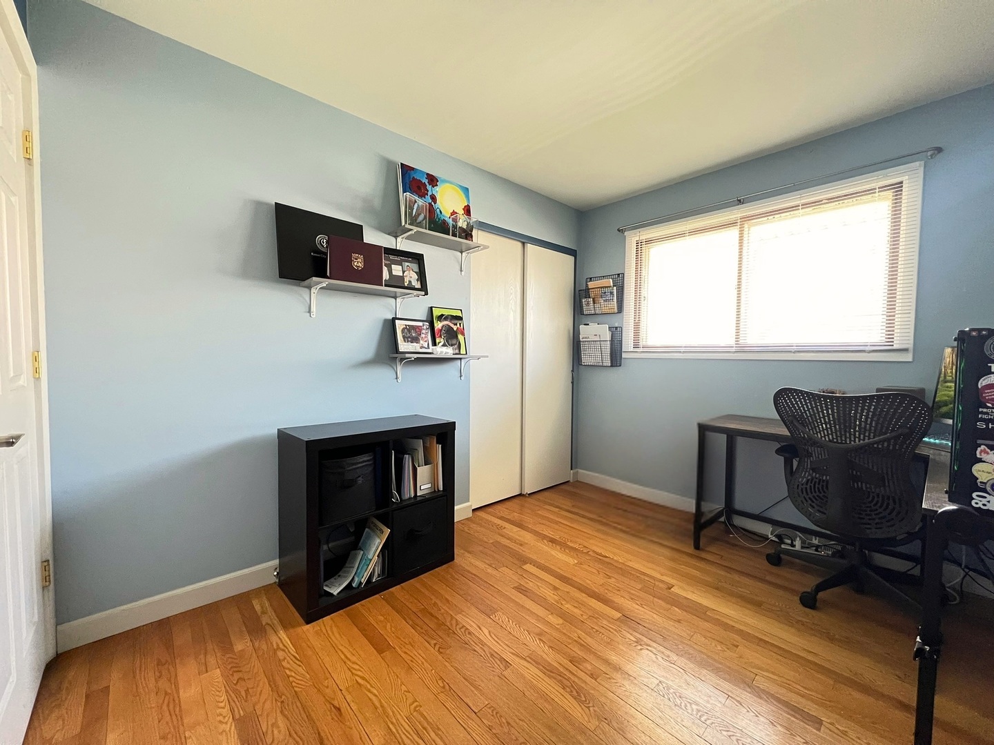 17W484 Earl Court, Darien, IL 60561