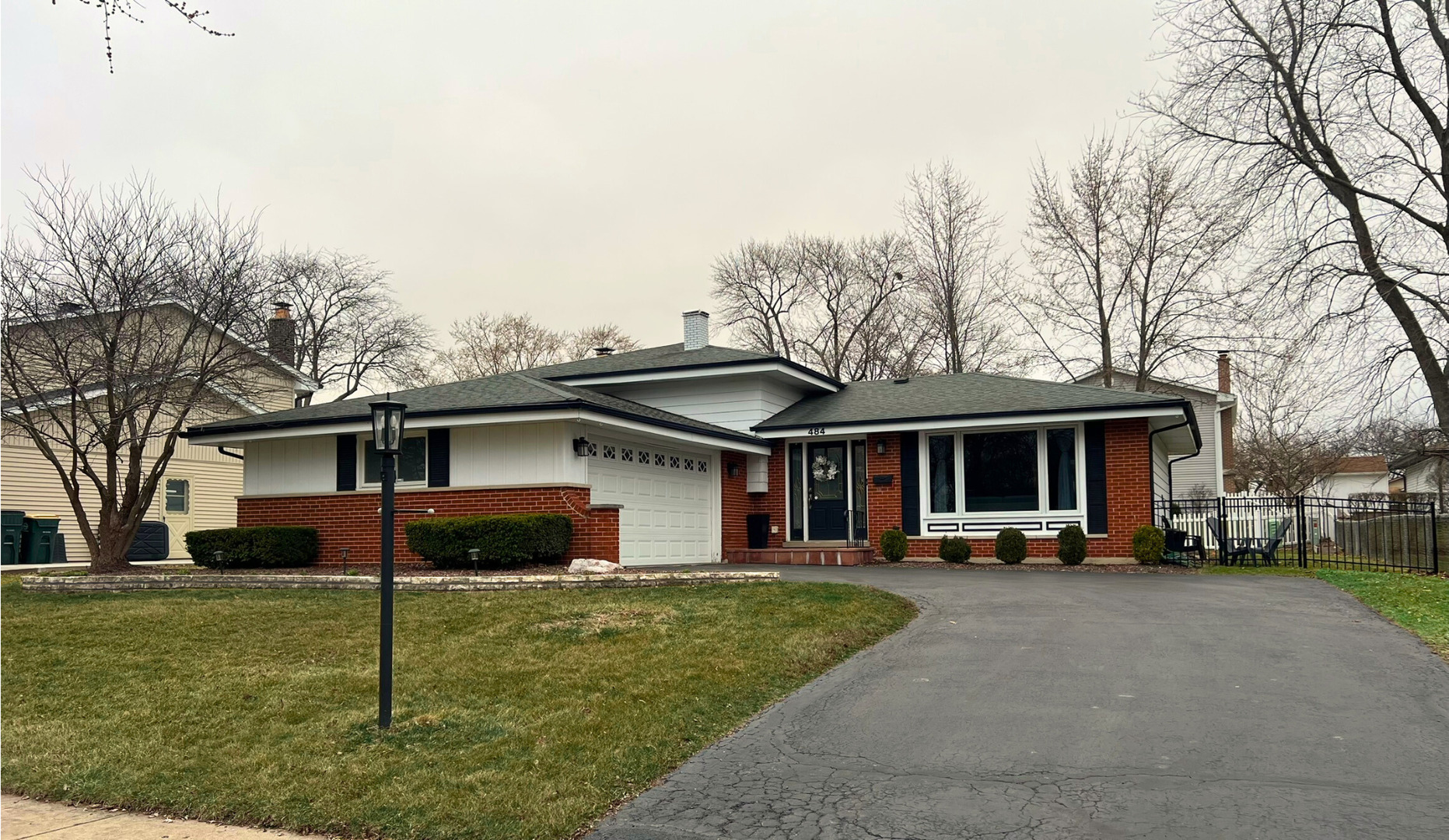 17W484 Earl Court, Darien, IL 60561