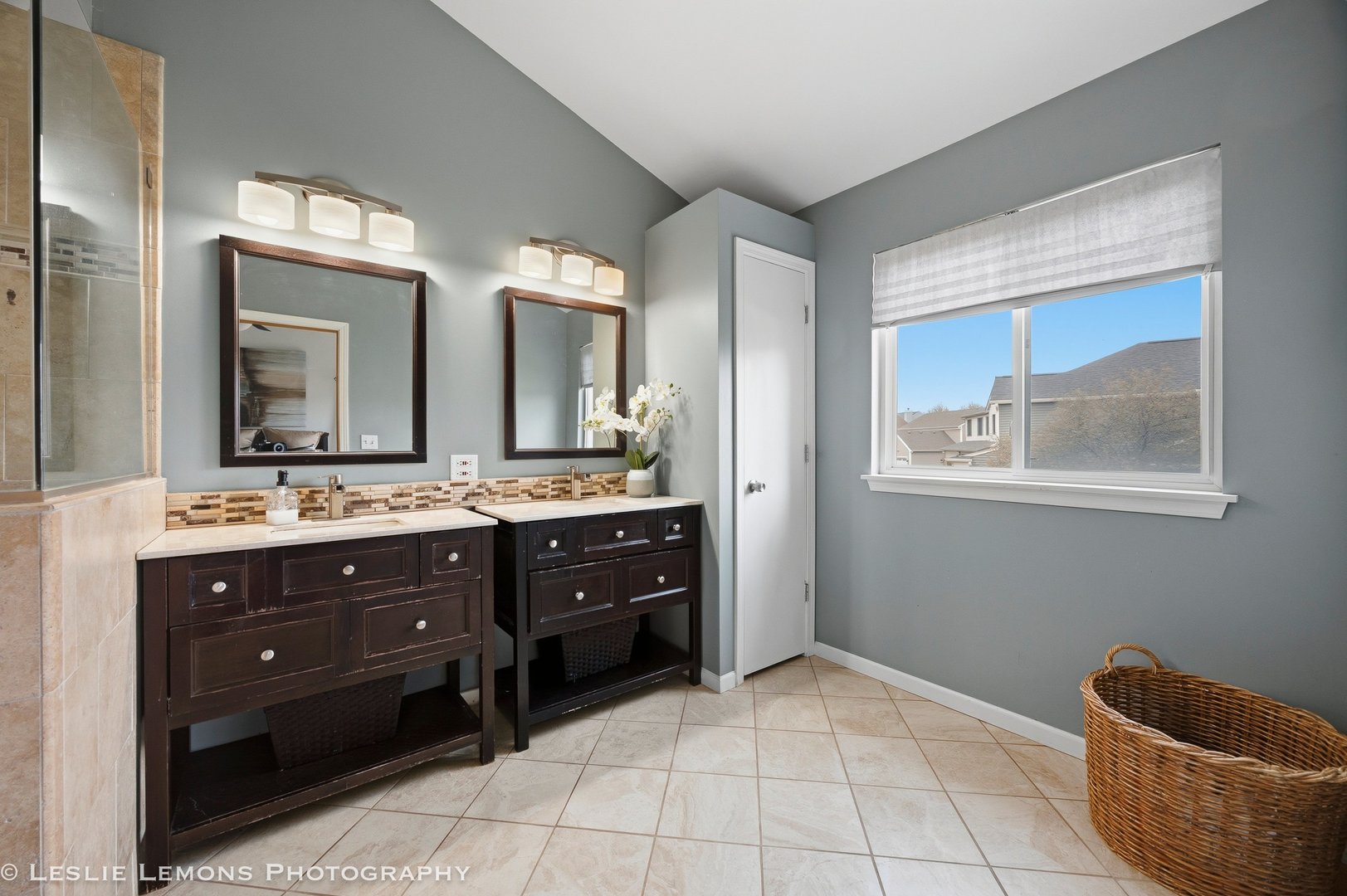 2110 Summerlin Drive, Aurora, IL 60503