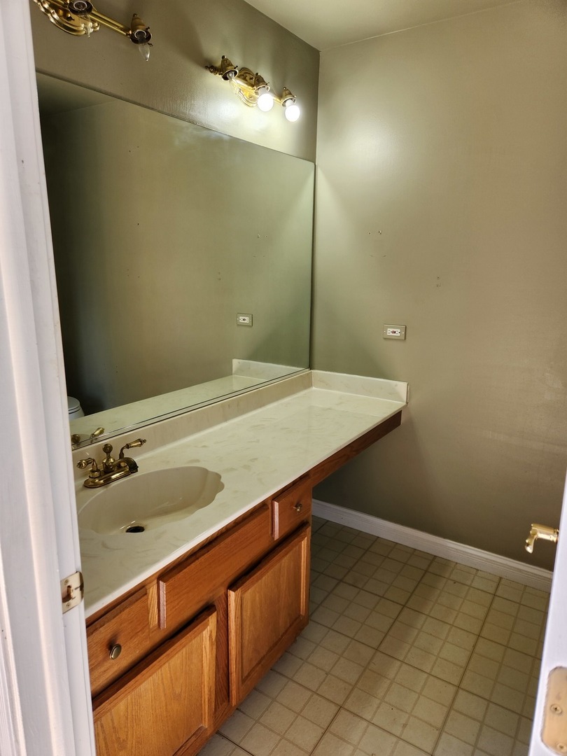 1414 Montauk Court, Bartlett, IL 60103