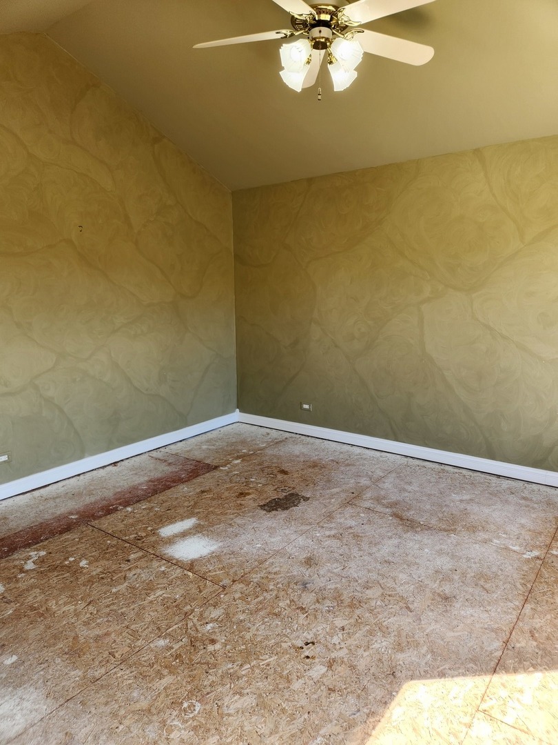 1414 Montauk Court, Bartlett, IL 60103