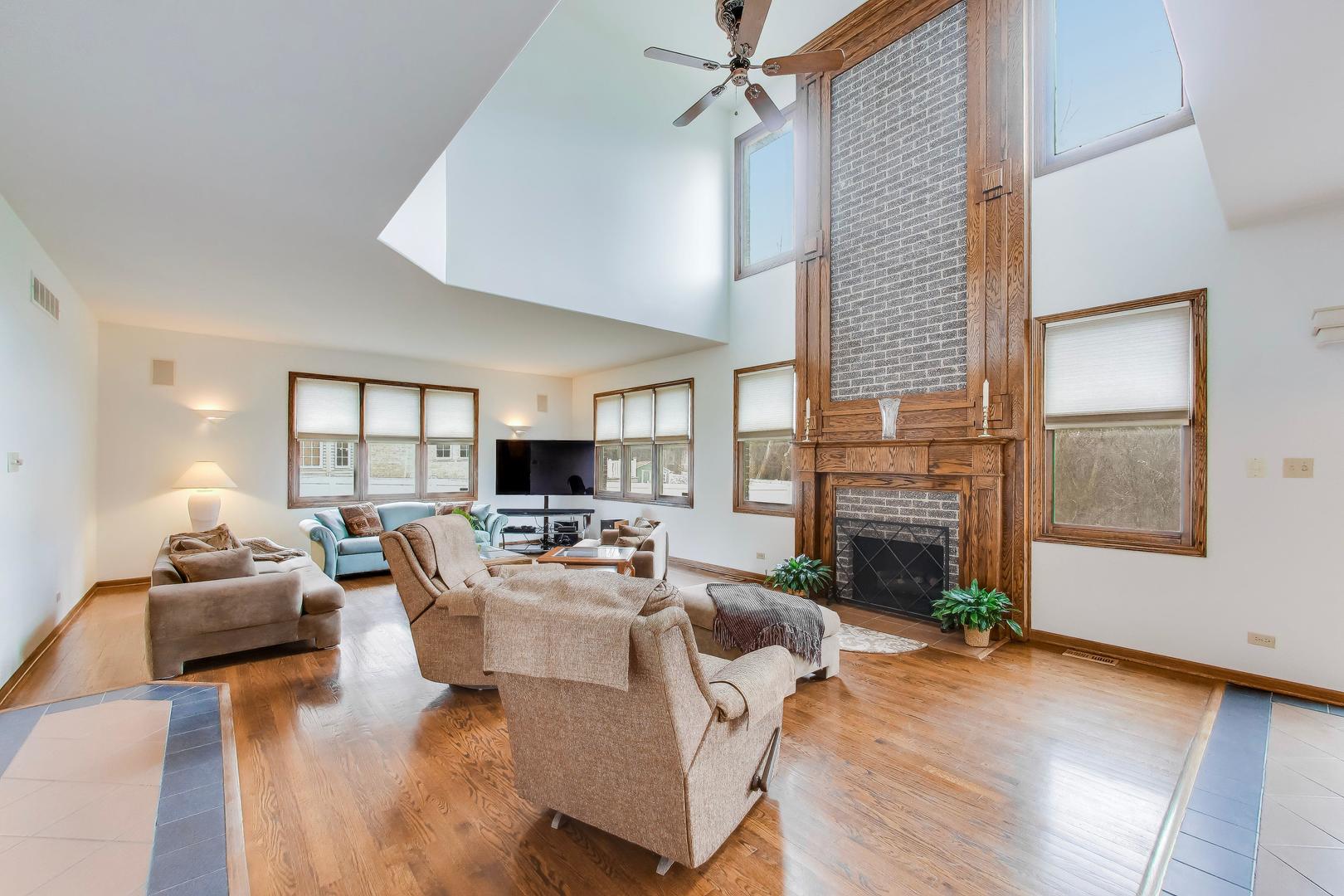 18309 CARRINGTON Drive, Hazel Crest, IL 60429