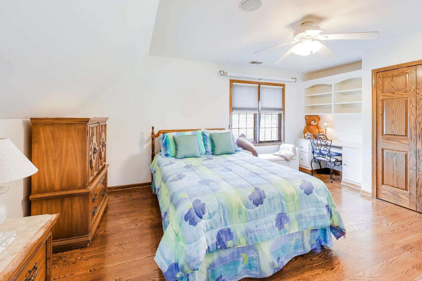 18309 CARRINGTON Drive, Hazel Crest, IL 60429