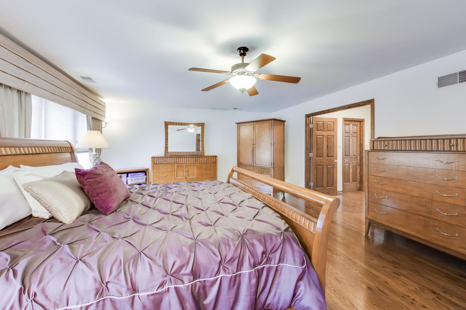 18309 CARRINGTON Drive, Hazel Crest, IL 60429