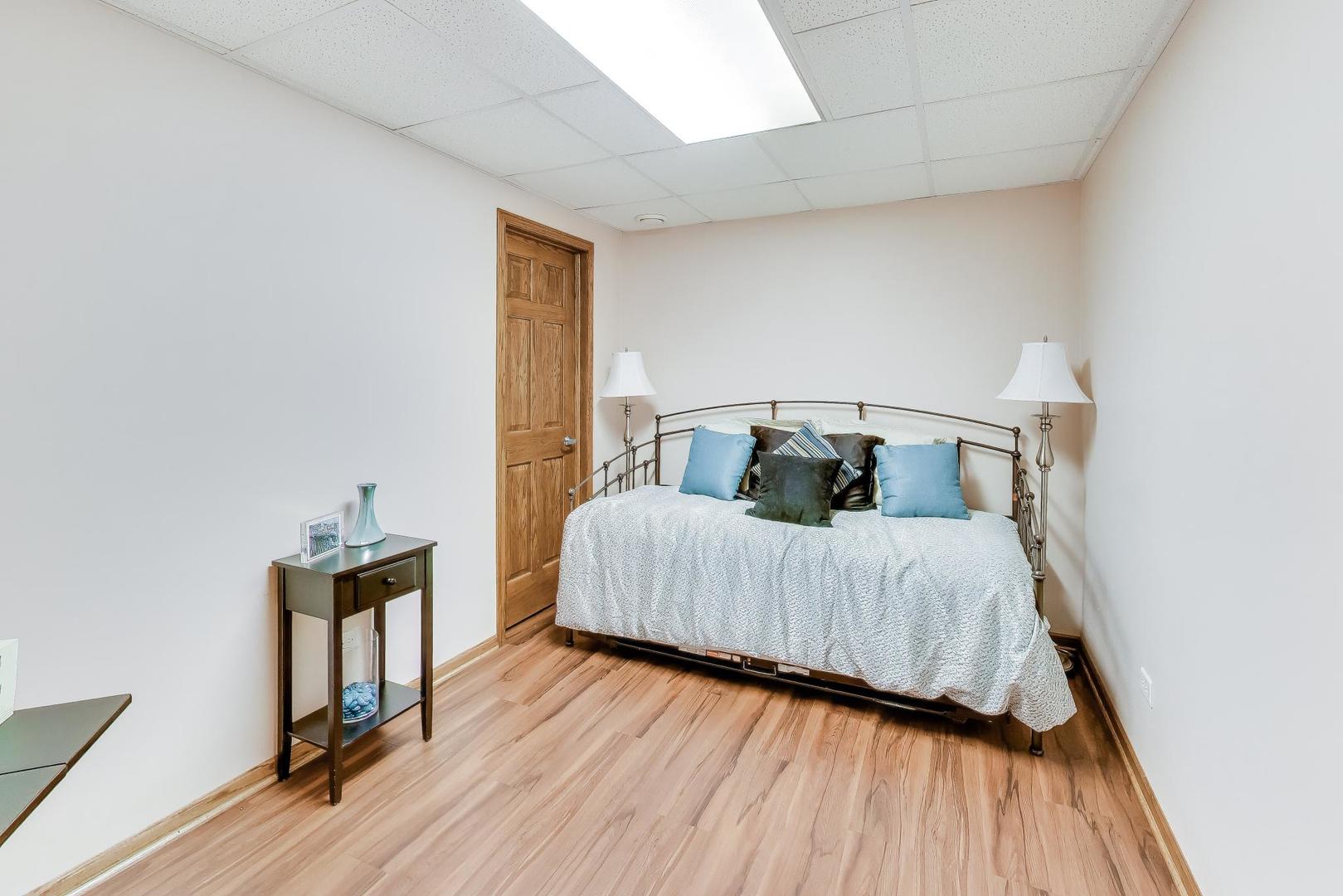 18309 CARRINGTON Drive, Hazel Crest, IL 60429