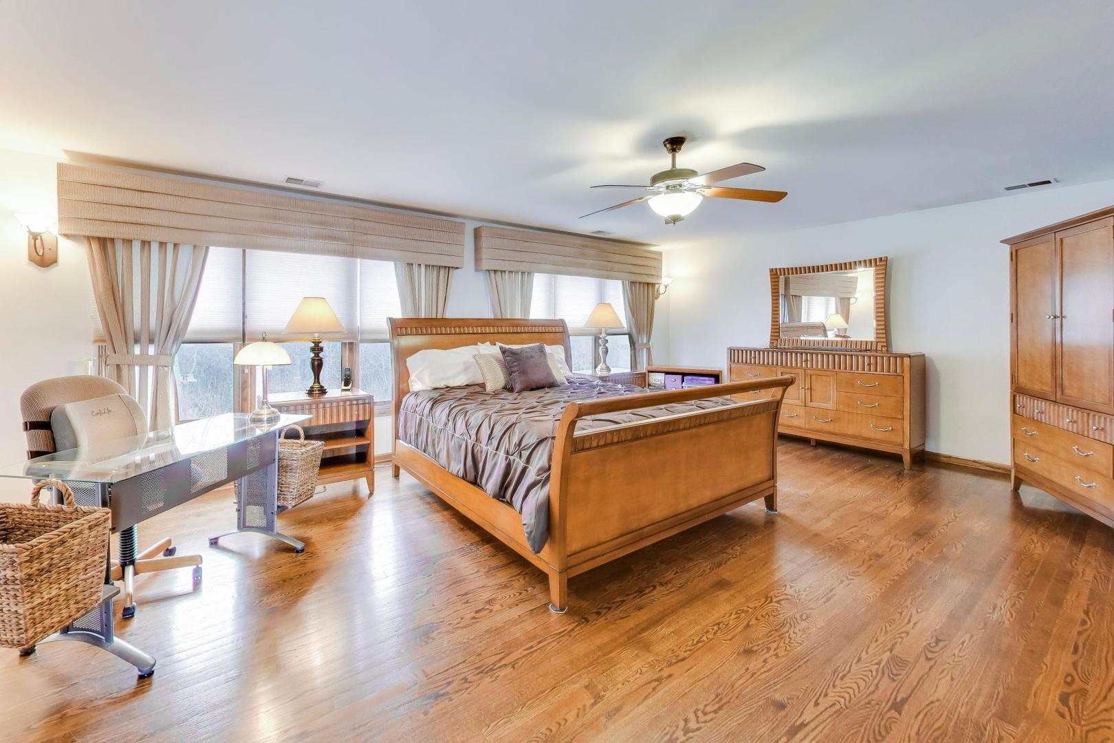 18309 CARRINGTON Drive, Hazel Crest, IL 60429