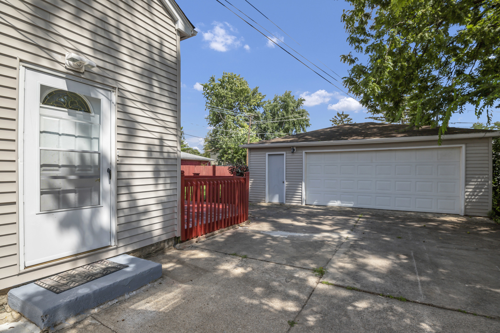 235 N ARDMORE Avenue, Villa Park, IL 60181