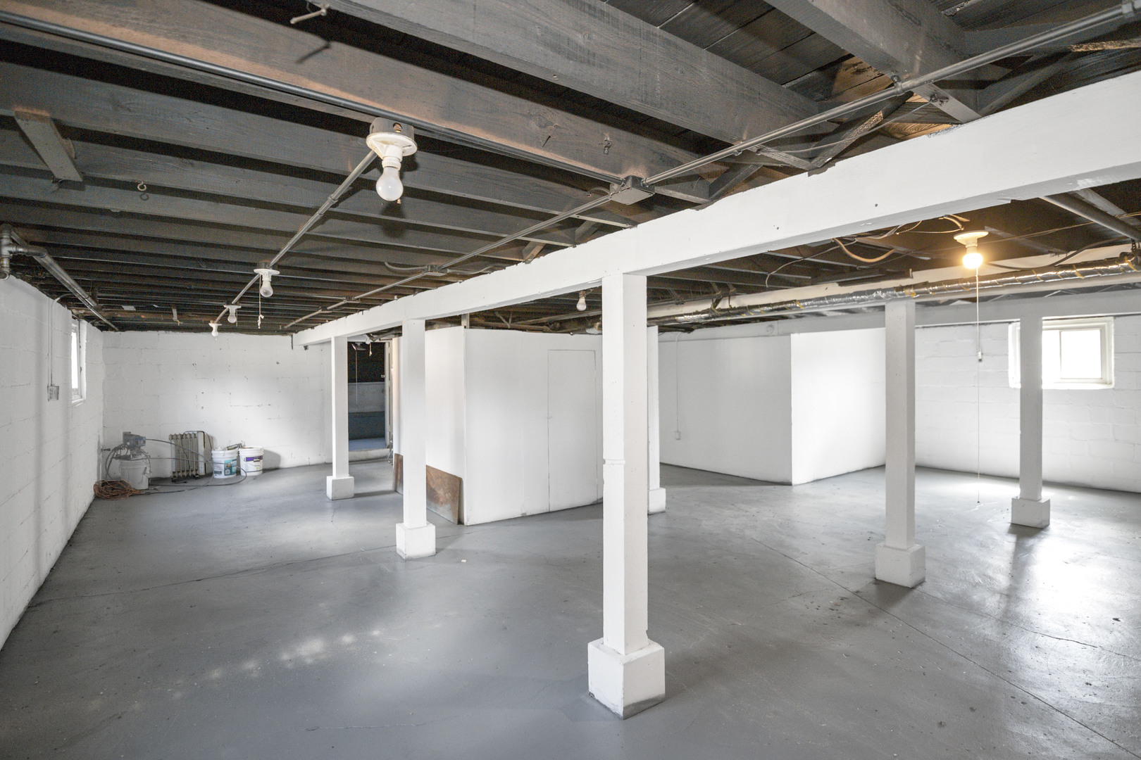 235 N ARDMORE Avenue, Villa Park, IL 60181