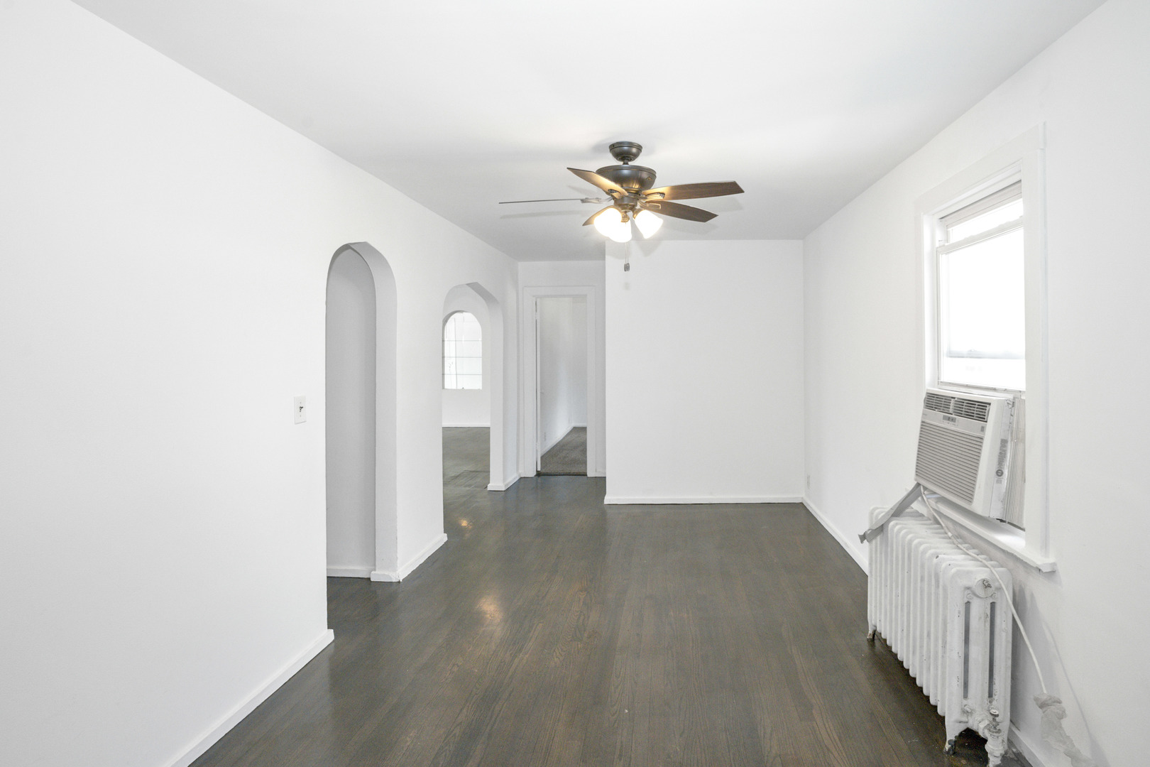 235 N ARDMORE Avenue, Villa Park, IL 60181