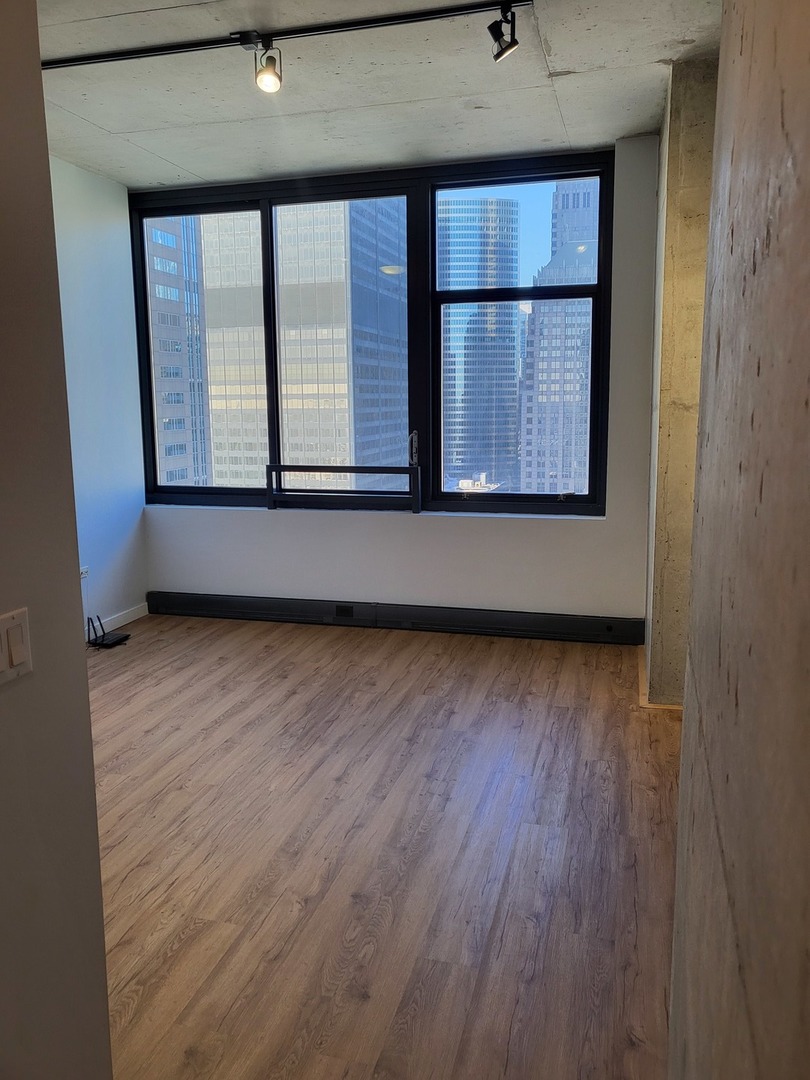 235 W Van Buren Street #3420, Chicago, IL 60607
