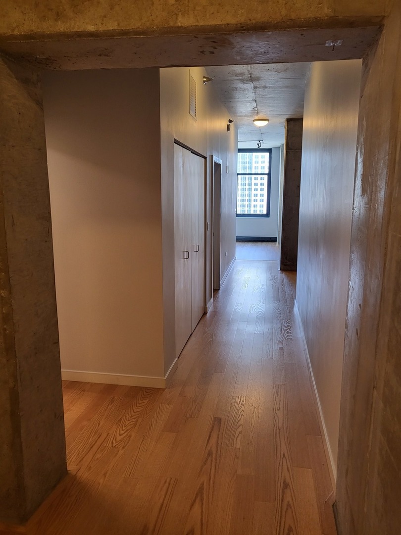 235 W Van Buren Street #3420, Chicago, IL 60607