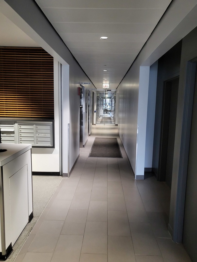 235 W Van Buren Street #3420, Chicago, IL 60607