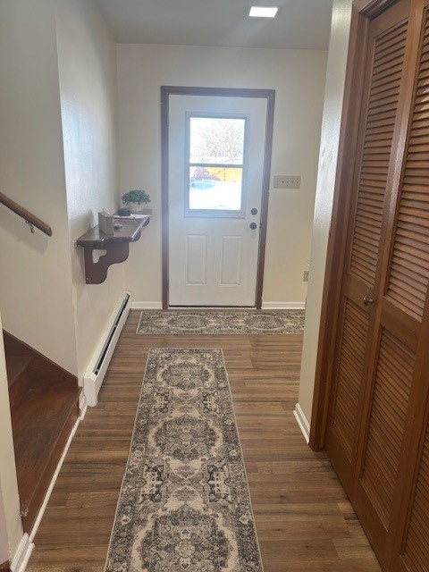 587 Phillips Circle, Antioch, IL 60002