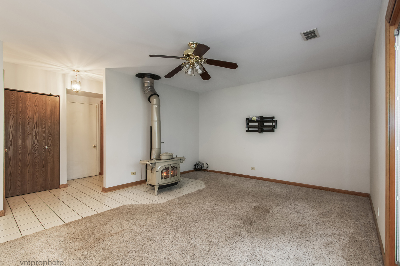 64 E HARBOR Drive, Lake Zurich, IL 60047