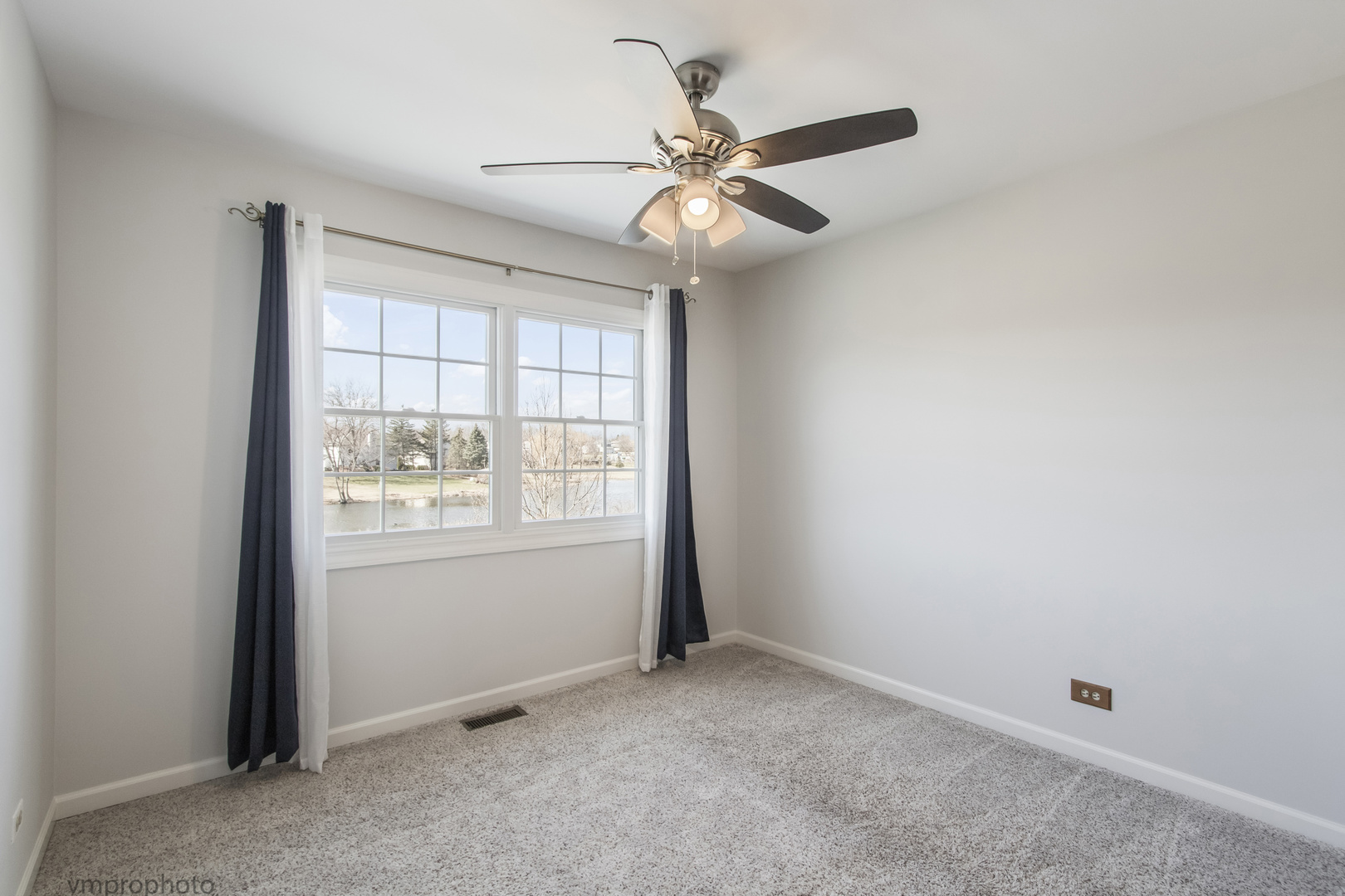 64 E HARBOR Drive, Lake Zurich, IL 60047