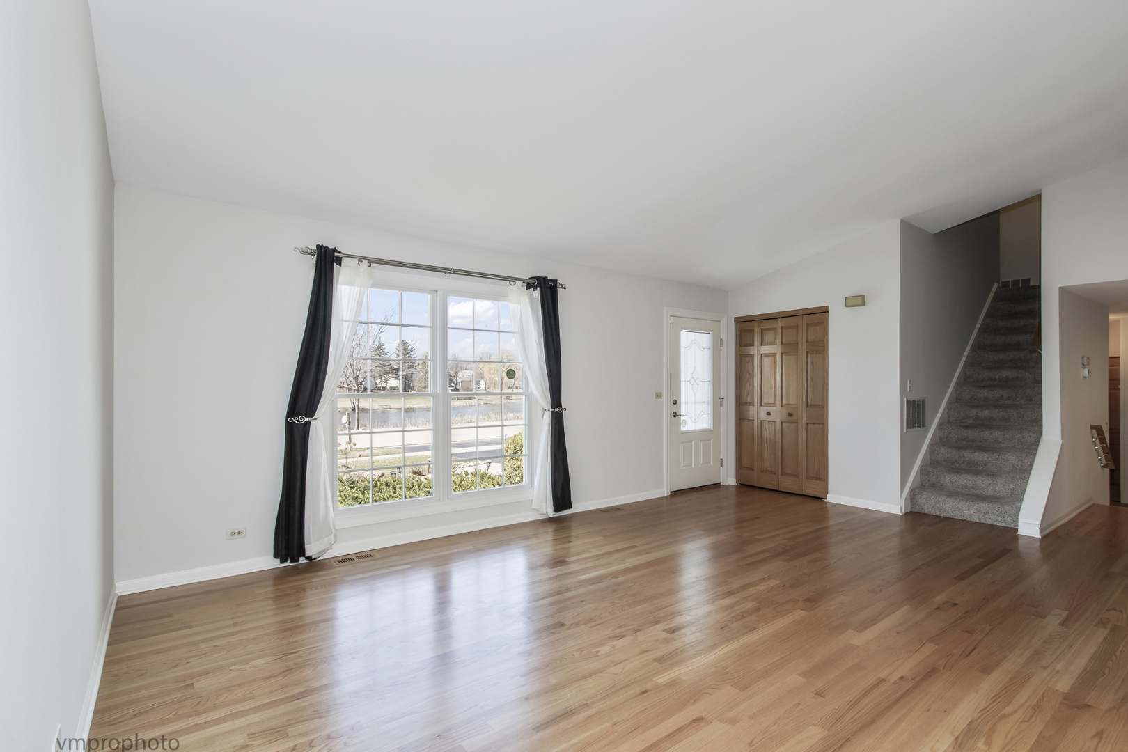 64 E HARBOR Drive, Lake Zurich, IL 60047