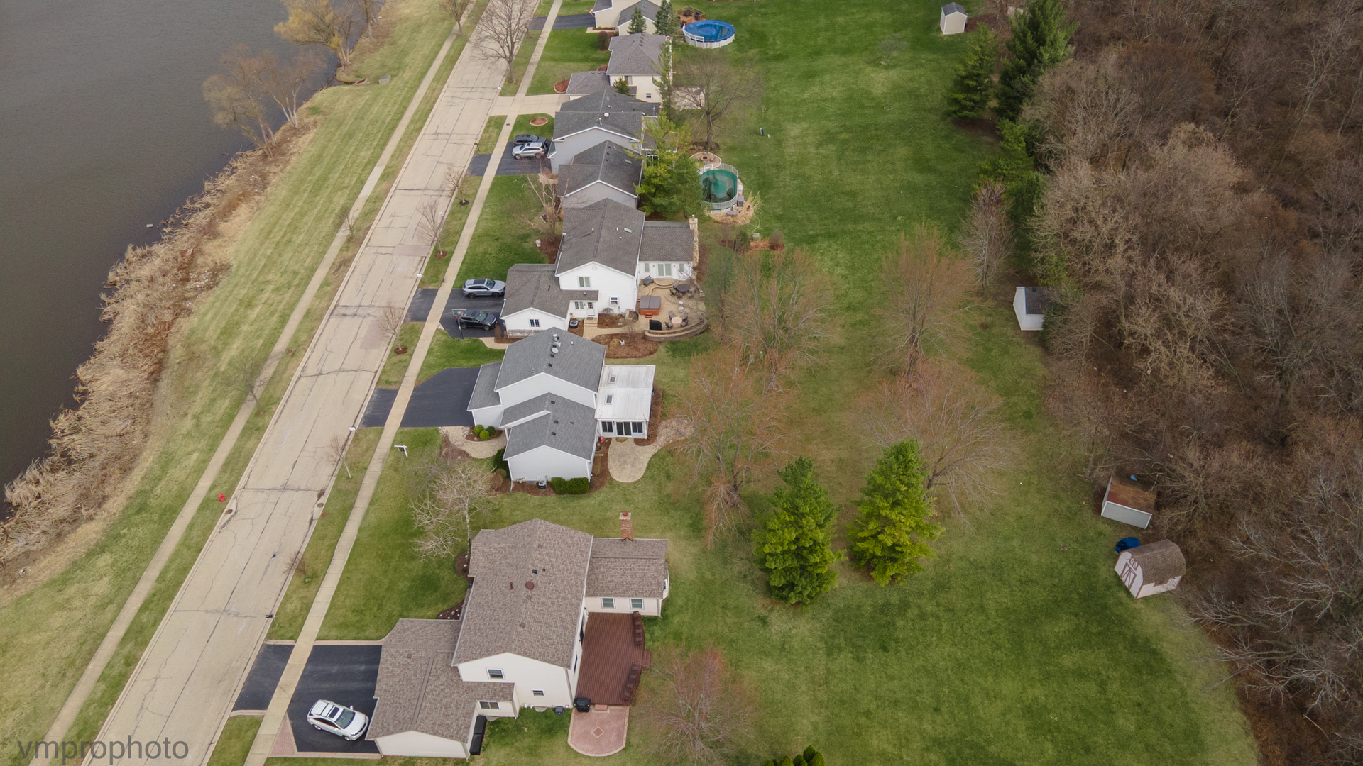 64 E HARBOR Drive, Lake Zurich, IL 60047