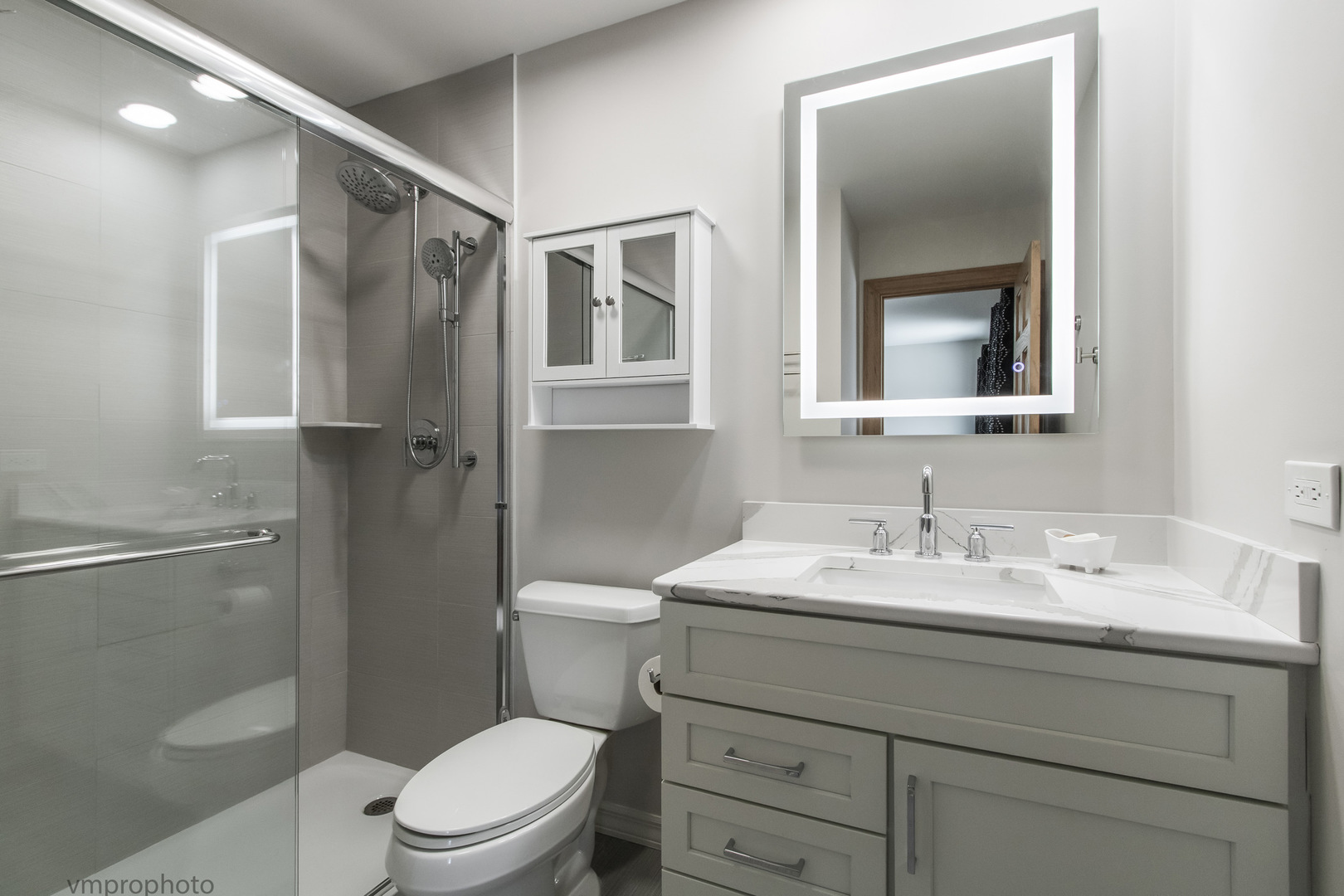 64 E HARBOR Drive, Lake Zurich, IL 60047