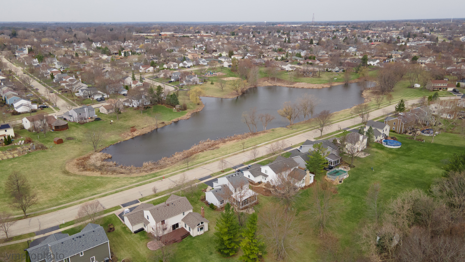 64 E HARBOR Drive, Lake Zurich, IL 60047