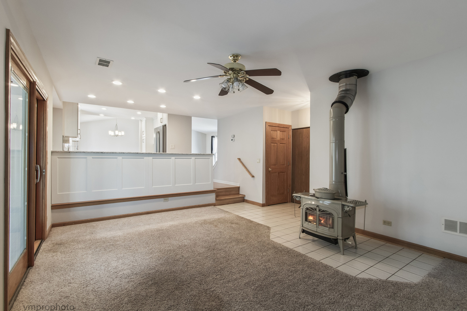 64 E HARBOR Drive, Lake Zurich, IL 60047