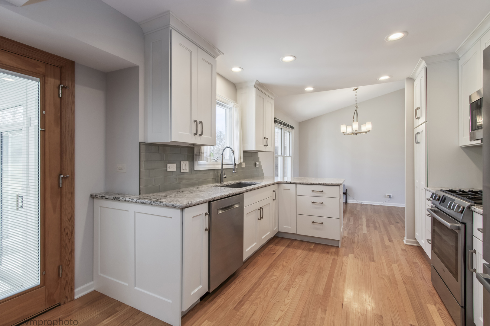 64 E HARBOR Drive, Lake Zurich, IL 60047