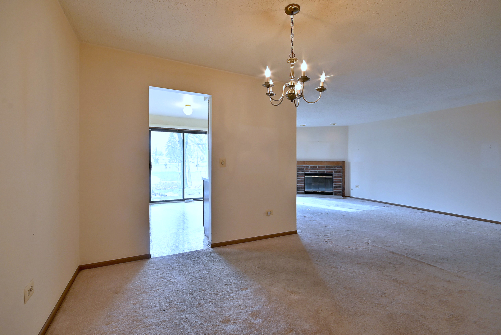 665 Catherine Court #665, Wood Dale, IL 60191