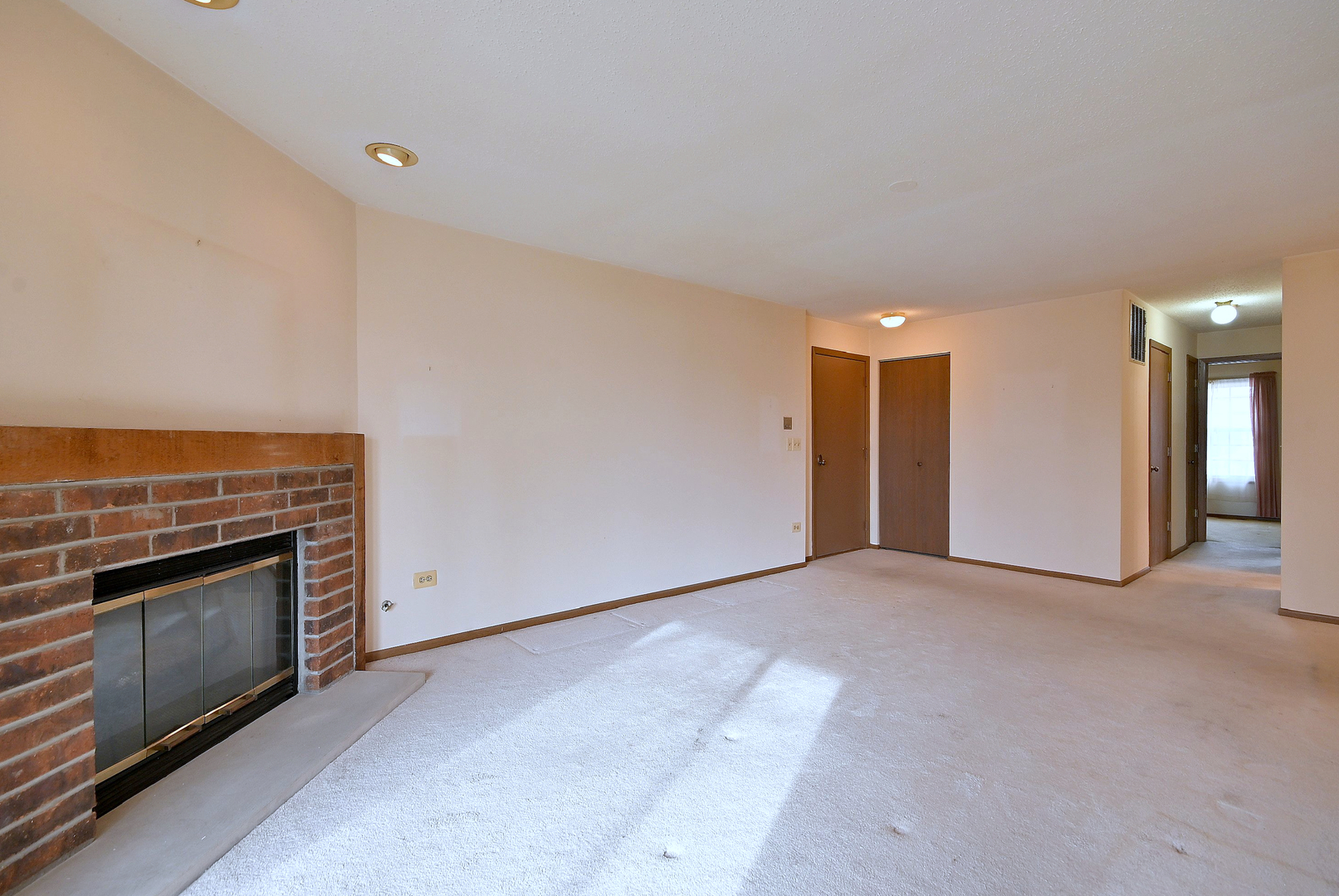 665 Catherine Court #665, Wood Dale, IL 60191