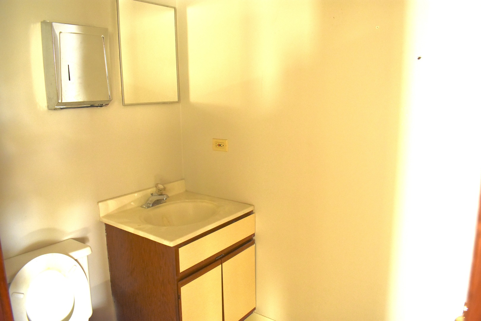 415 Washington Street #214, Waukegan, IL 60085