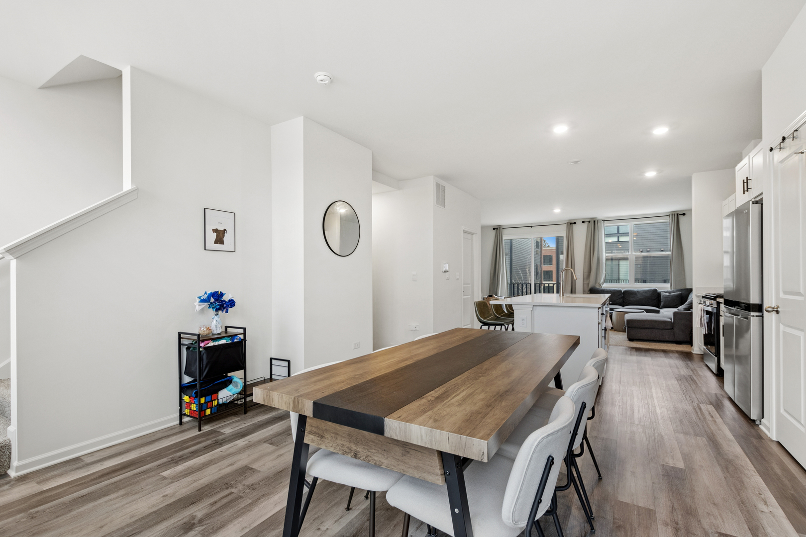 306 Summit Circle, Lombard, IL 60148