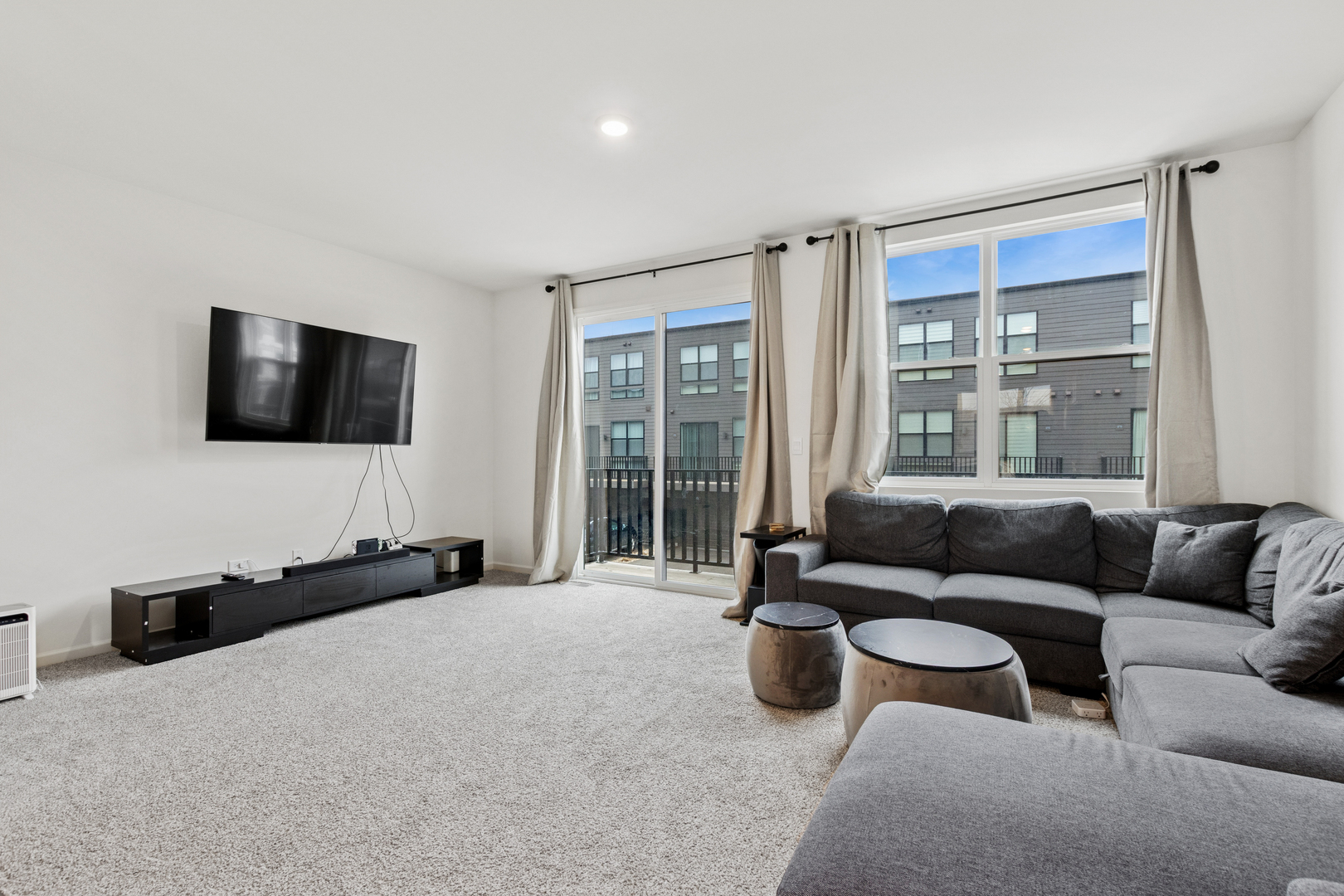 306 Summit Circle, Lombard, IL 60148