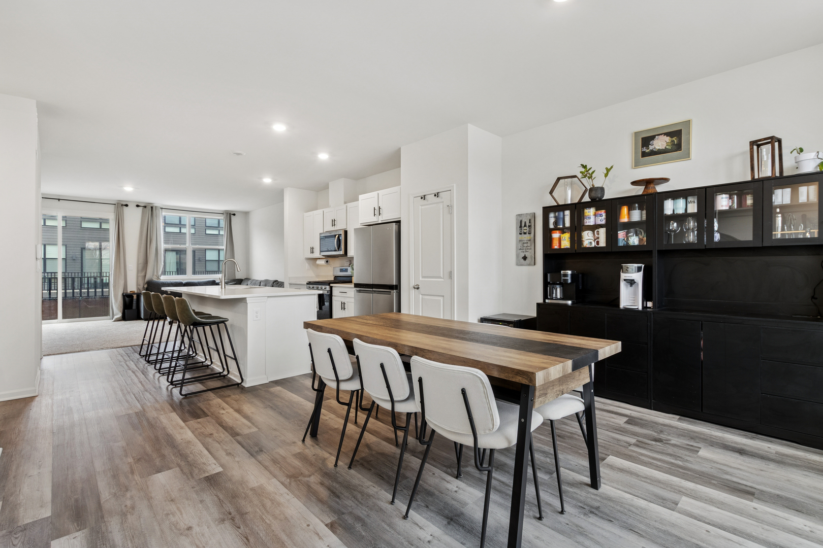 306 Summit Circle, Lombard, IL 60148