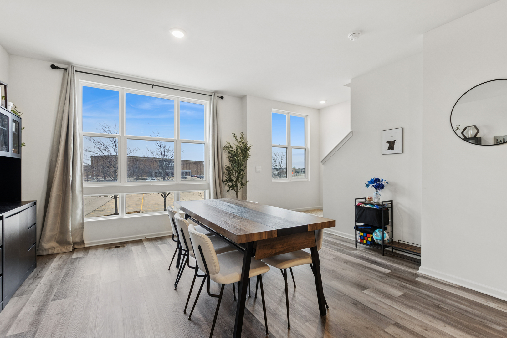 306 Summit Circle, Lombard, IL 60148