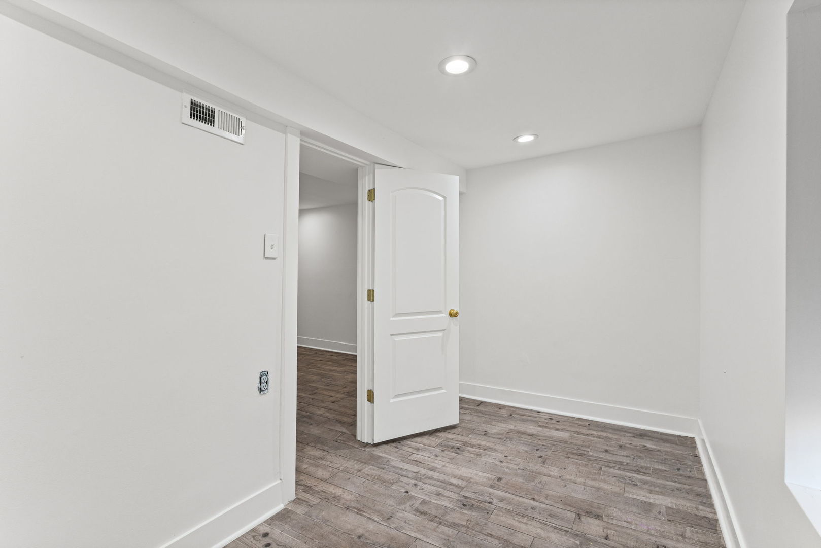 2833 W Polk Street, Chicago, IL 60612