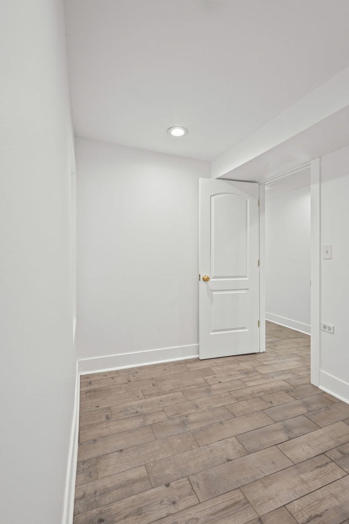 2833 W Polk Street, Chicago, IL 60612