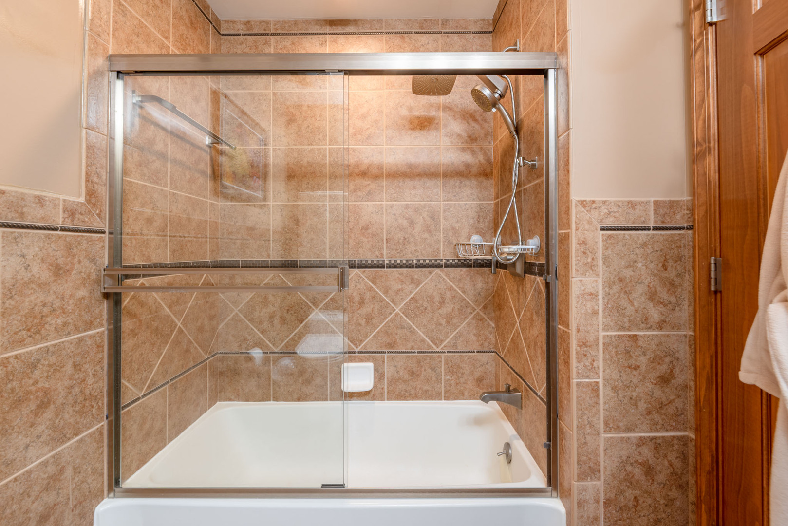 153 Pointe Drive #201, Northbrook, IL 60062