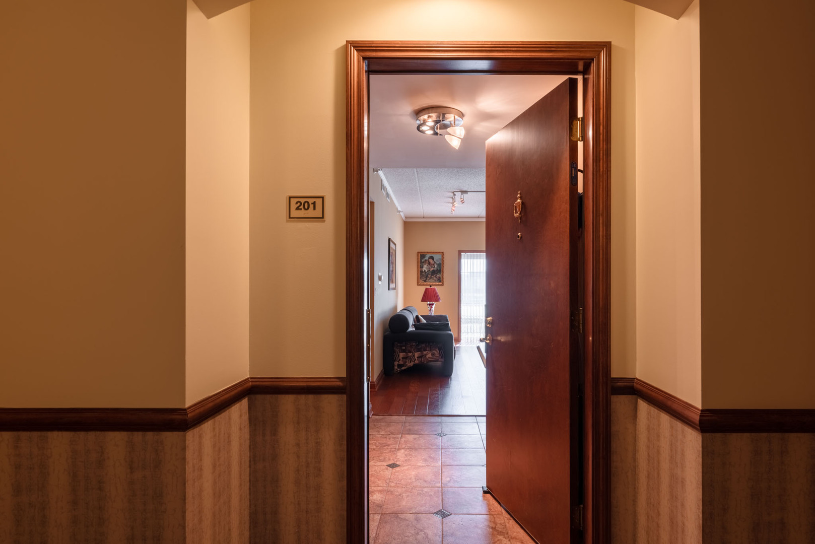 153 Pointe Drive #201, Northbrook, IL 60062