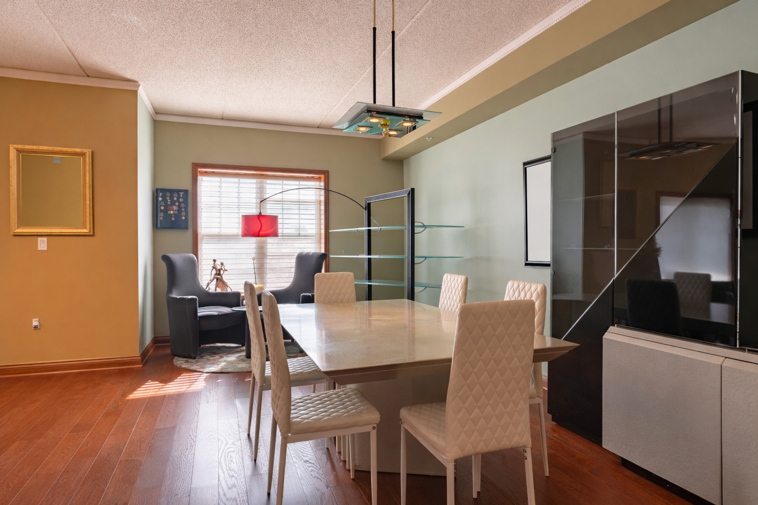 153 Pointe Drive #201, Northbrook, IL 60062