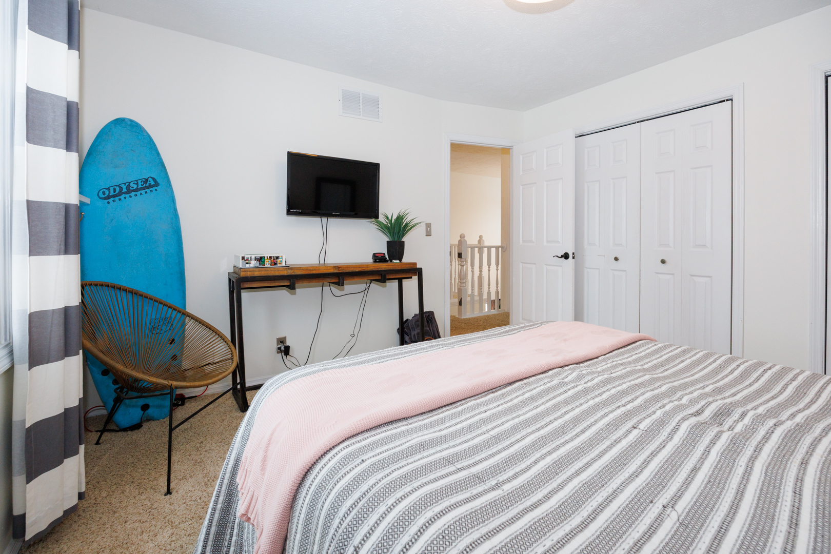 2810 Arrowhead Drive, Bloomington, IL 61704