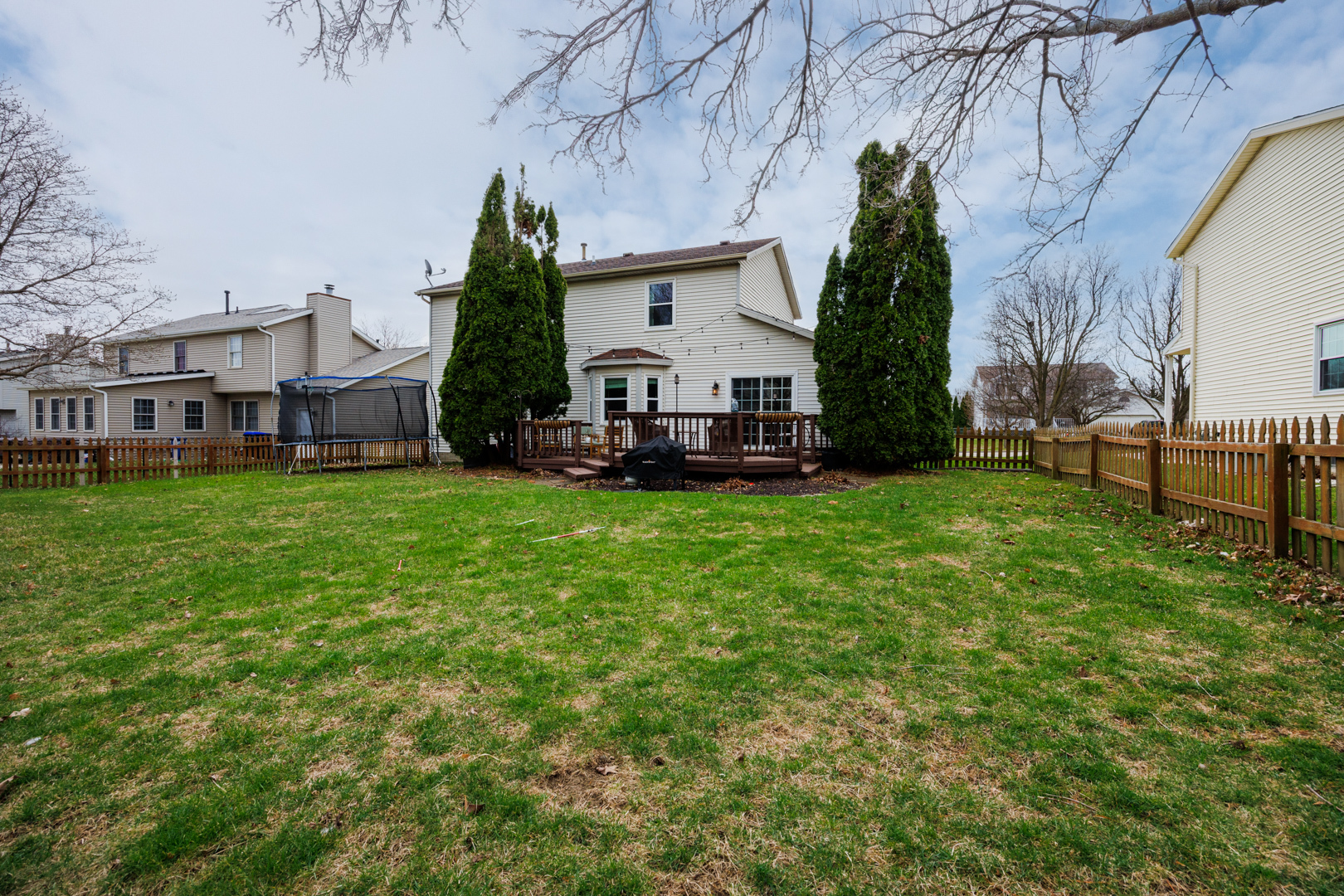 2810 Arrowhead Drive, Bloomington, IL 61704