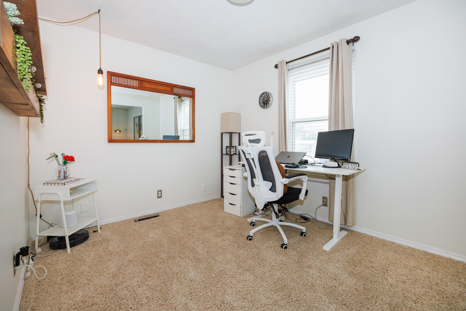 2810 Arrowhead Drive, Bloomington, IL 61704