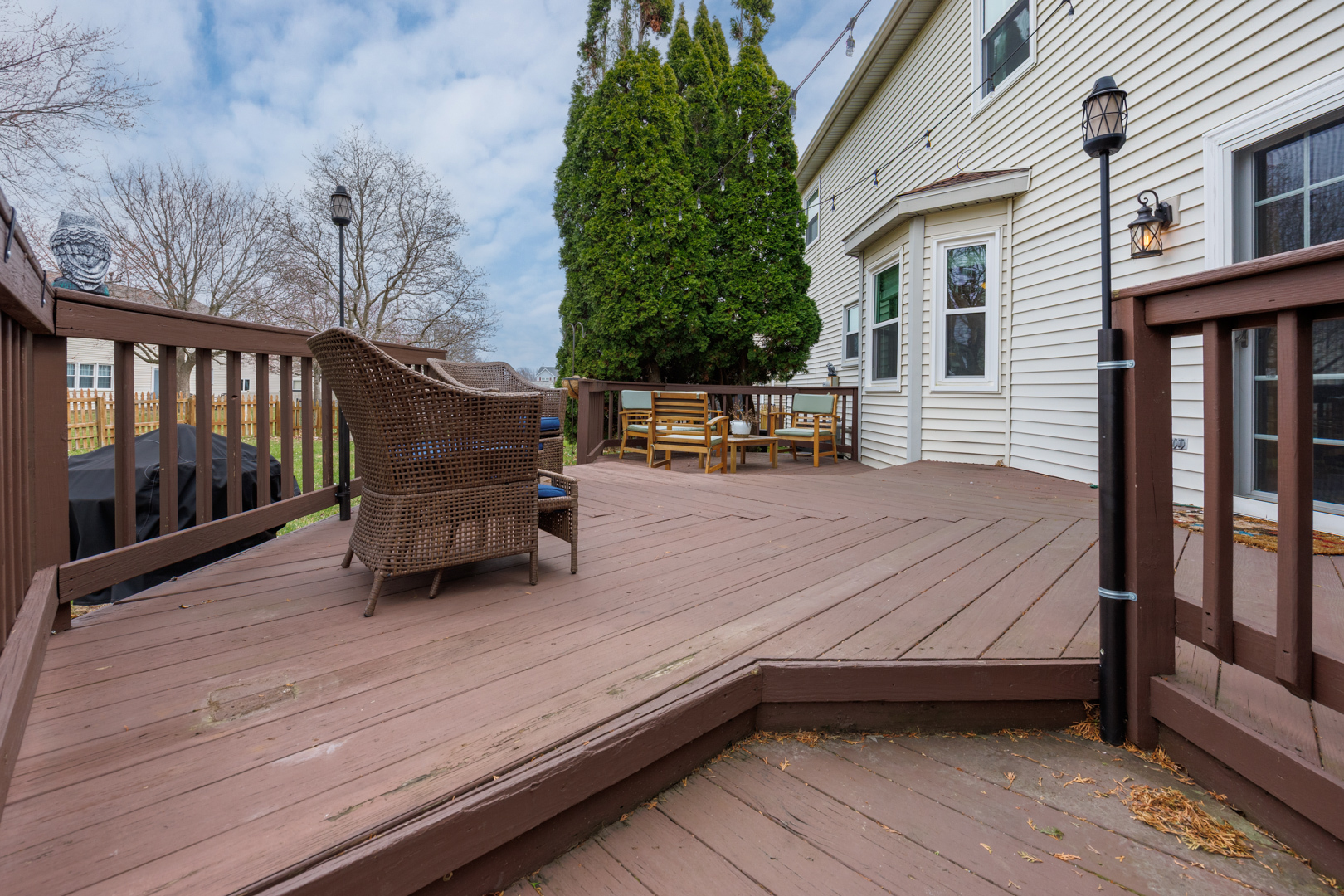 2810 Arrowhead Drive, Bloomington, IL 61704