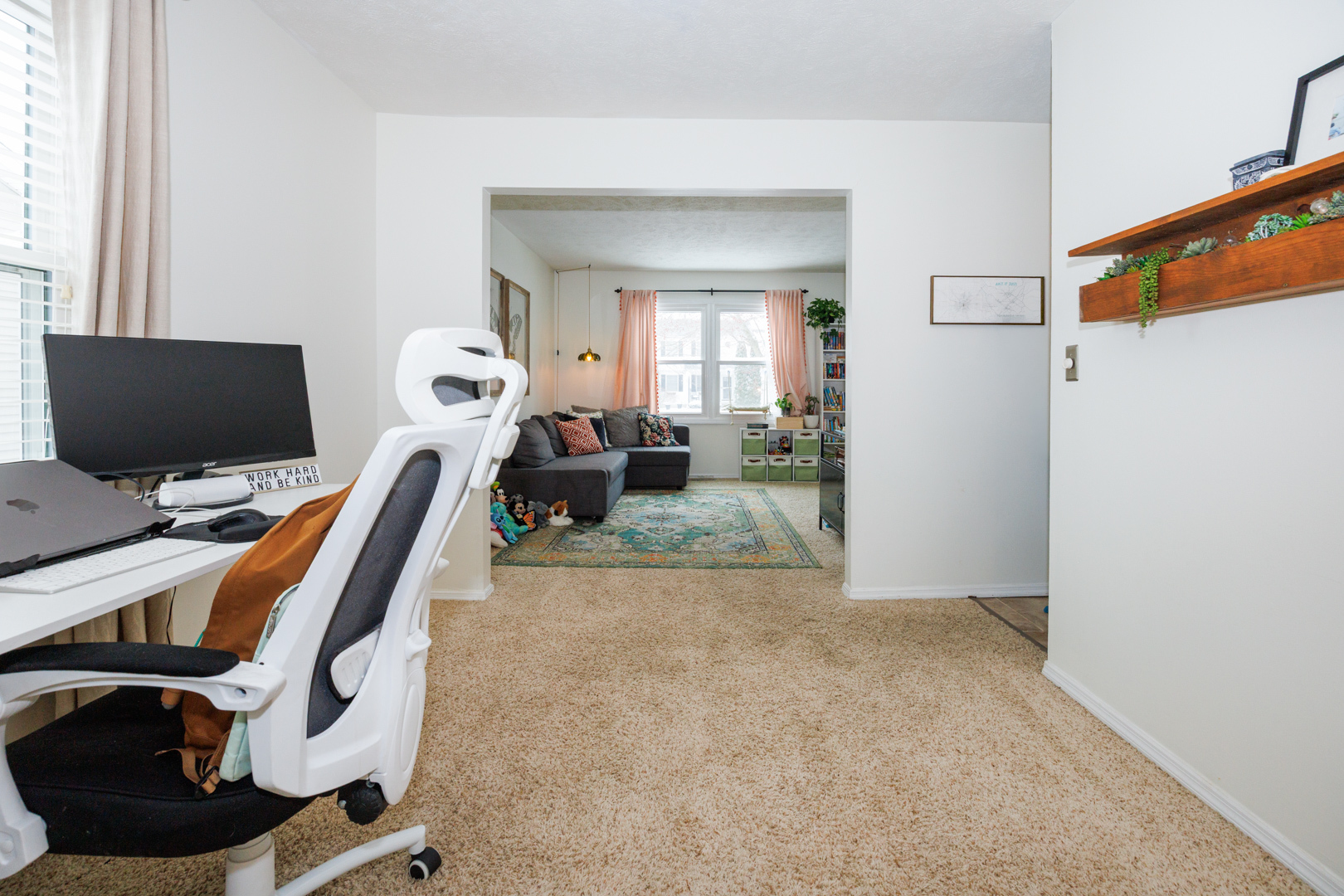 2810 Arrowhead Drive, Bloomington, IL 61704