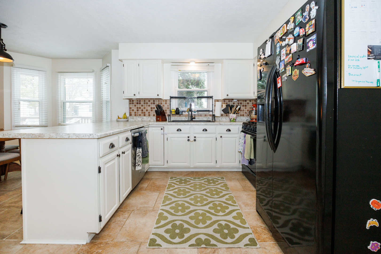 2810 Arrowhead Drive, Bloomington, IL 61704