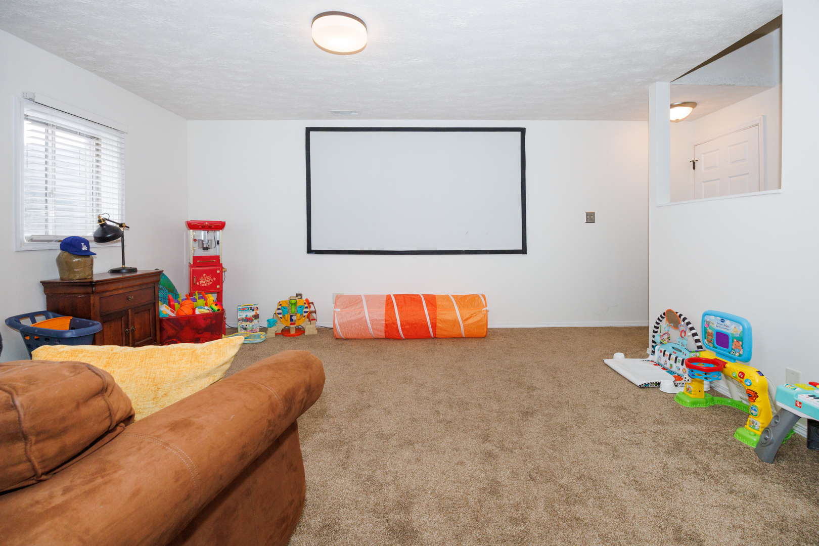 2810 Arrowhead Drive, Bloomington, IL 61704