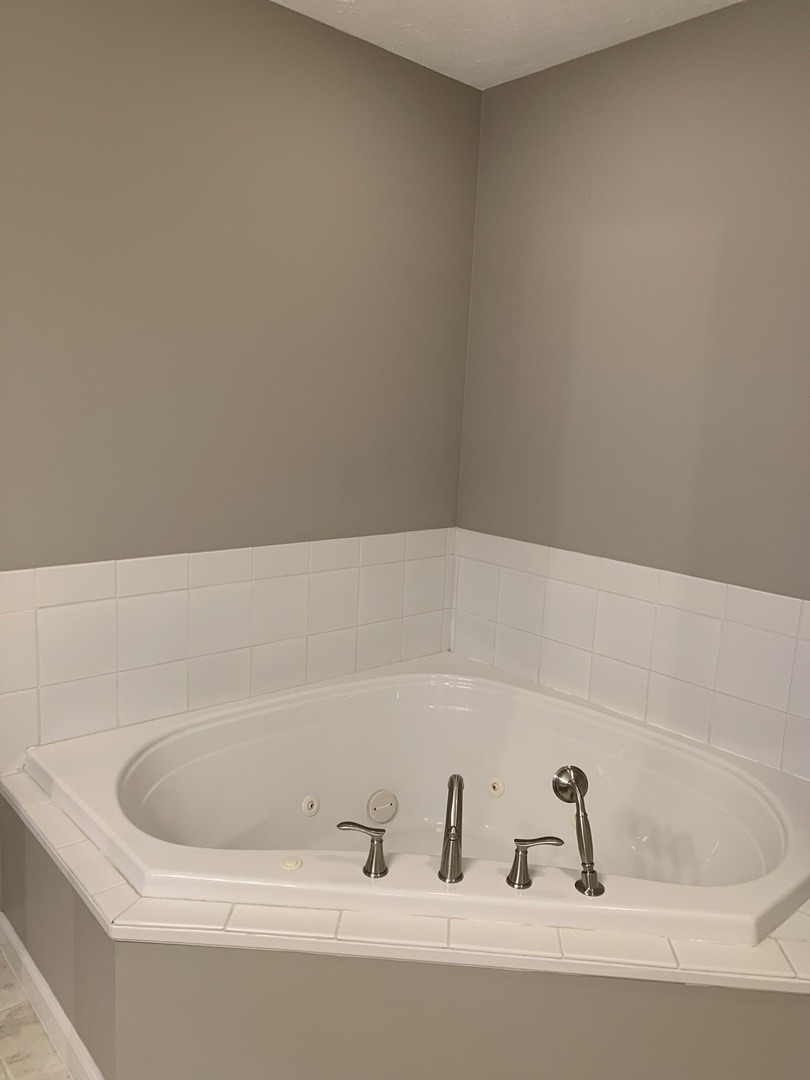 1116 Doral Drive, Bloomington, IL 61701