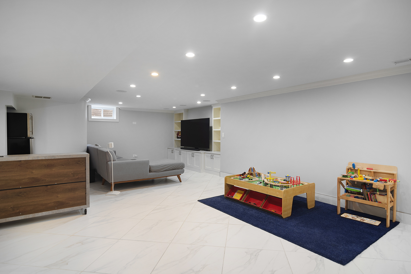 702 W Lonnquist Boulevard, Mount Prospect, IL 60056